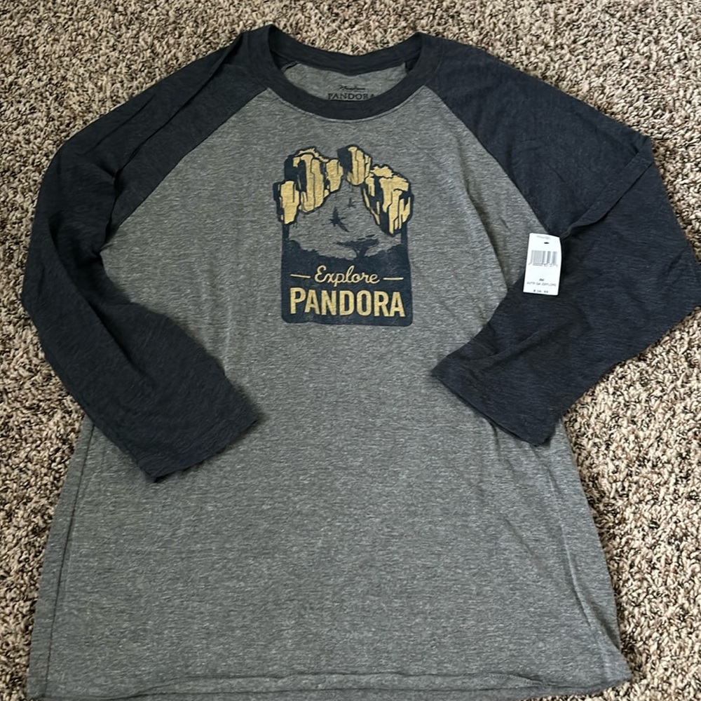 Disneys animal kingdom pandora T shirt